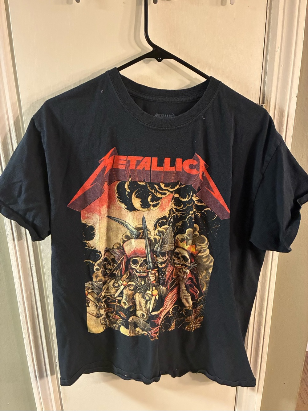 Metallica Men's Crew Neck T-Shirt Short Sleeve  Size Large, Black Alstyle